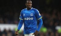 低調エバートン、2選手が負傷…中盤の要ドゥクレは全治4週間の離脱