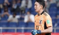 「ブッフォンを見てあと13年」清水の日本代表GK権田修一が3月3日に家族で “33歳バースデーショット”
