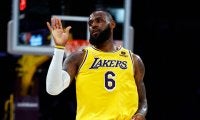 レブロンが歴代ベストスコアラー議論に自身の名前が挙がらないことへ嫉妬「ムカつくよ」