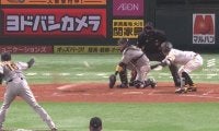 「これはパない」投げたバットで内野安打　鷹ドラ4の“執念打法”が「究極の曲芸打ち」
