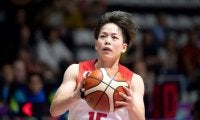 欧州女子バスケ界で躍動する“162センチ”安間志織。未開の地で開拓する「人がやっていないこと」