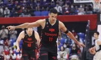 アルバルク東京が4連勝、31本中14本の3Pを沈めて横浜ビー・コルセアーズに勝利