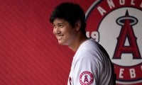 【MLB】大谷翔平、元同僚と笑顔で再会　水原通訳を交えて談笑…不振脱出のきっかけに？