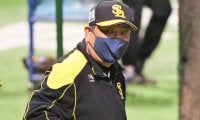 鷹が負傷者続出でも首位の秘密　元同僚コーチ断言、藤本監督は「全て知っている」