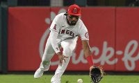 大谷翔平同僚、またやった痛恨エラーに米辛辣「目も当てられない」「先発で使えない」