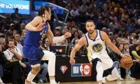 ウォリアーズがホームでナゲッツに連勝…カリーが約23分で34得点の活躍／NBAプレーオフ