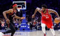 先発5人で99得点を奪ったシクサーズがラプターズに連勝…渡邊雄太は出番なし／NBAプレーオフ
