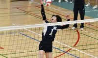 【バレーボール部女子】粘り強く戦い明国大にストレート勝ち