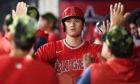 大谷翔平が久々のトップバッターで躍動　今季12度目マルチ安打、同僚トラウトはMLB史上3人目の偉業達成
