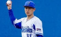 絶望打球を“2回転キャッチ”　異次元の美技は「NPBじゃ滅多にお目にかかれない」