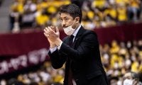 川崎が佐藤賢次HCの続投を発表「川崎からバスケの未来を作りましょう」