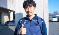「どんなアドバイスを？」香川真司が同事務所のサニブラウンと陸上トラックで2ショット！