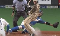 「同じこともう1回やれって言われてもできない」　捕手の“神捕球”が「忍者かな？」