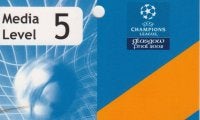 小野伸二優勝のUEFAカップ決勝でのひと悶着がグラスゴーで活きる【「伝説の一戦」の会場でジダンの「あの超絶ボレーシュート」を見る】(2)