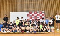 【Wリーグ】元日本代表、中川聴乃理事らが湖池屋のバスケ教室を指導　五輪銀メダルで関心高まり「教えがいあった」