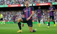レヴァンドフスキが2戦連続ドブレーテ！　クンデ待望デビューのバルサが多彩な攻撃で今季初の連勝《ラ・リーガ》