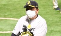 鷹、首位攻防戦制して混戦一歩抜け出す　藤本采配的中、右打者だけでエンスから5打点