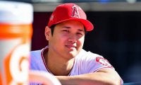 大谷翔平＆1000万円超え高級車、ヒルズ前の巨大広告に海外驚き「見とれて事故りそう」