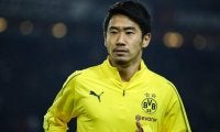 “ダービーベストイレブン”香川真司が古巣ドルトムントをサニブラウンとユニフォーム姿で応援！「幸運を」