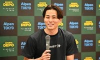 開幕前に富樫勇樹がファンとの交流を楽しむ…「目標は優勝。新たな千葉を見てもらえたら」