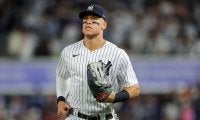 【MLB】“チョイ投げ”なのに「ミサイルのよう」　ジャッジの「完璧なバズーカ」に驚愕