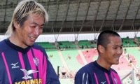 森島寛晃は相棒・西澤明訓と終始無言で移動。優勝チームからの「ありがとう」の言葉に何も返せなかった