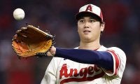 大谷翔平、来季は年収72億円超？　米経済誌が指摘した魅力「イケメンで人懐っこい所作」