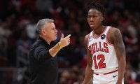 ボールの代役はドスンムへ…ブルズ指揮官は「彼が引っ張っていくことで問題はない」