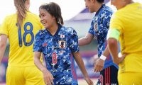 「とてもラブリー」岩渕真奈がアーセナルのユニフォーム姿でスタジアムを独占！ アンニュイな表情のなでしこジャパンに「真奈が恋しい」