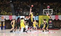 Wリーグ開幕戦はトヨタ自動車が勝利。大神HCが初陣を飾る