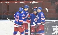 [アイスホッケー] 「キーパーを中心に勝ち切れた」法大に再び完封勝利！