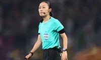 ｢かっこいい｣!! 山下良美国際審判員がカタールへ向けて出発! W杯初の女性審判員へ｢山下さん、堂々としていてかっこいいな〜｣などの声続々