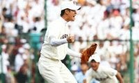 斎藤佑樹が甲子園決勝で田中将大に抱いた複雑な感情「投げるボールは敵わないけど、エースとしては負けていない」