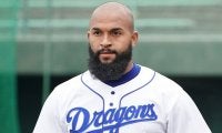 中日、アルモンテが3年ぶり復帰「ドラゴンズは家族」　18年に15HR、万能内野手も獲得