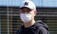 FA選手の残留は朗報、逆襲へ必須の“助っ人整備”　吉井ロッテはどんな手を打つ？