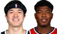 渡邊雄太、八村塁の直接対決は実現せず。試合前には男子日本代表ホーバスHCと談笑【バスケ／NBA】