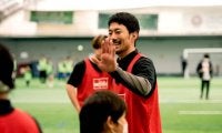 家長が贈った優しいパス。貧困でサッカーできない環境は「僕たちが支援するべき」。12人のプロが語る仲間への愛
