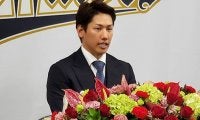 吉田正尚、5年119億円契約の“爆笑”裏話　先輩・杉本から「メシおごって」…記者会見