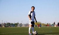 なぜ非サッカーエリートが、欧州でプロ契約を手にできたのか？　異色の経歴が示す“開拓精神”を紐解く