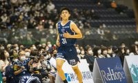 横浜BC、ユース育成特別枠・18歳の平岡勇人が初出場…1分33秒の出場で3Pを2本試投