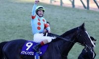【有馬記念】ルメール「メリークリスマス！」イクイノックスがクリスマスグランプリを制する