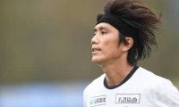 柏木陽介、J1から一気にJ3へ。気づいたのは「俺ってこんなもんやな」【2022年人気記事】