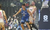 滋賀レイクスの湧川颯斗、“ほぼ”ぶっつけ本番のデビュー戦で躍動…高校バスケ引退から約2週間でプロの世界へ