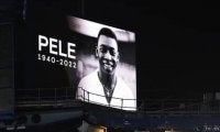 ブラジル人記者の嘆き。王様ペレの葬儀にセレソンの新旧スター選手たちが背を向けたのはなぜか