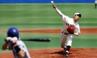 1年生開幕投手・斎藤佑樹が衝撃の神宮デビュー。初登板初勝利も「大学野球のレベルの高さを痛感させられた」
