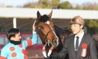 キャリアわずか7戦の6歳馬 度重なるアクシデントを超えて重賞ウィナーの仲間入り