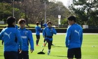 【毎日レポート! 川崎F沖縄合宿】脇坂泰斗が「トレーニングマッチでも勝ち癖をつけていかないといけない」力説！ 二次合宿は練習試合に向けた構成で、ミニゲームにもポジション争いからくる熱の入り方