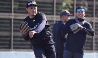 「お前も、もう30だろ？」　開幕投手の裏本命…三浦監督が授けた“エースの流儀”