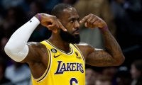 “キング”レブロン・ジェームズが歴史的偉業！　ジャバー氏のNBA歴代最多得点記録を更新
