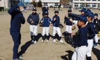 少年野球で怪我を防止する投げ方は？　ポイントは2つ…アップでできる“手首の体操”